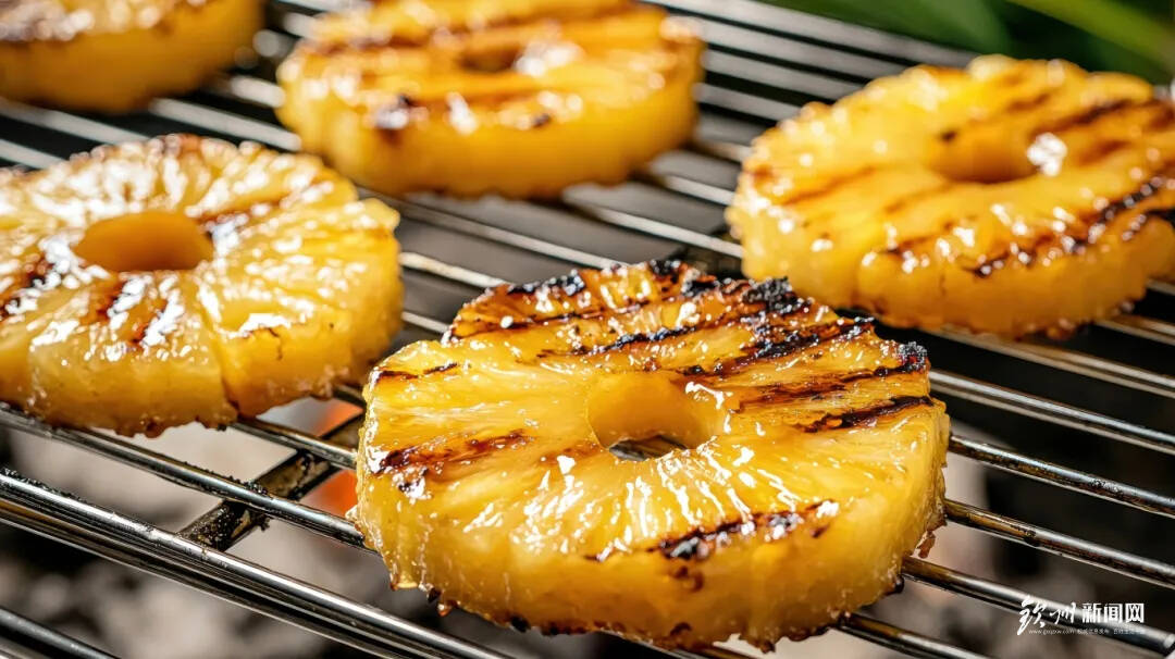 vecteezy_grilled-pineapple-slices-on-a-barbecue-grill-with-charred_66150847.jpeg