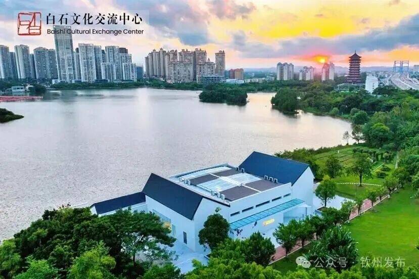白石文化交流中心航拍全景图。融媒体记者 褚迺钦 摄